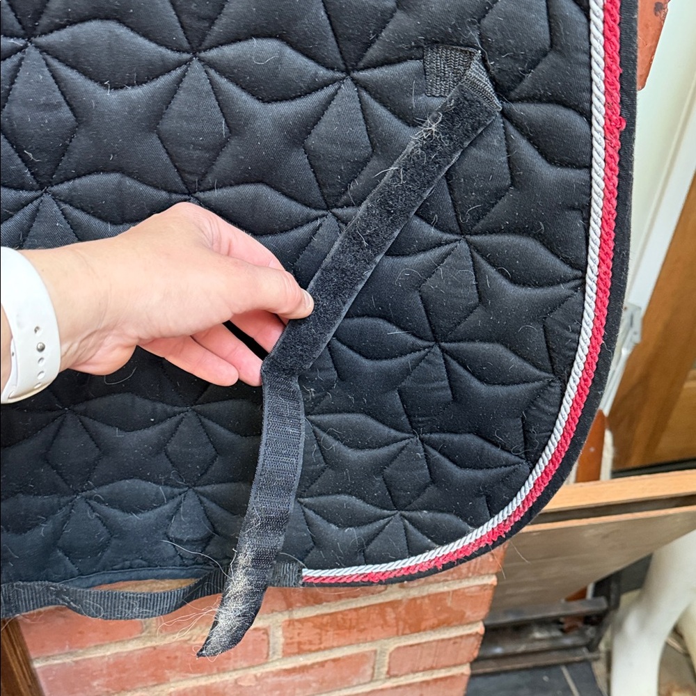 Roma Ecole Star Quilted Full Saddle Pad with Red and Gray Trim - Picture 3 of 9